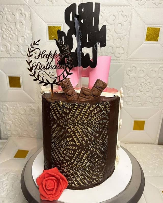 56 bolo de chocolate feminino @moreca2014