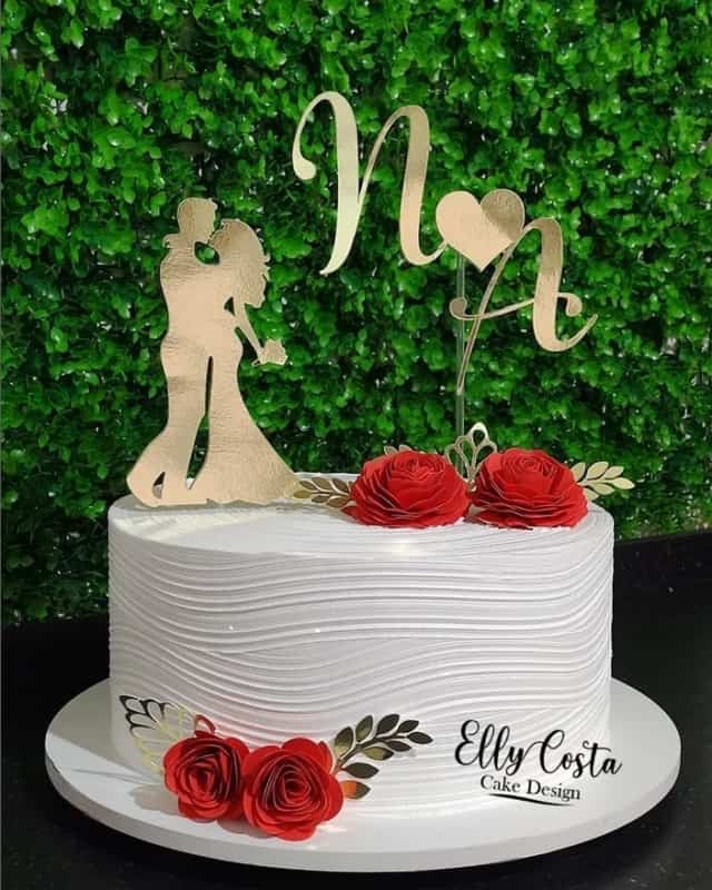 13 bolo simples de casamento com flores de papel @ellycosta cake