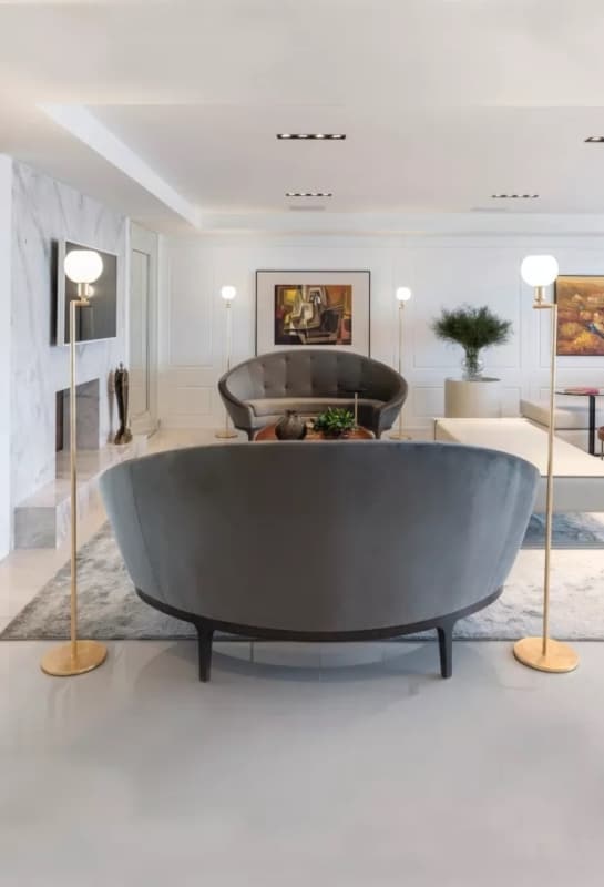 13 sala com lareira de mármore calacatta Casa Vogue
