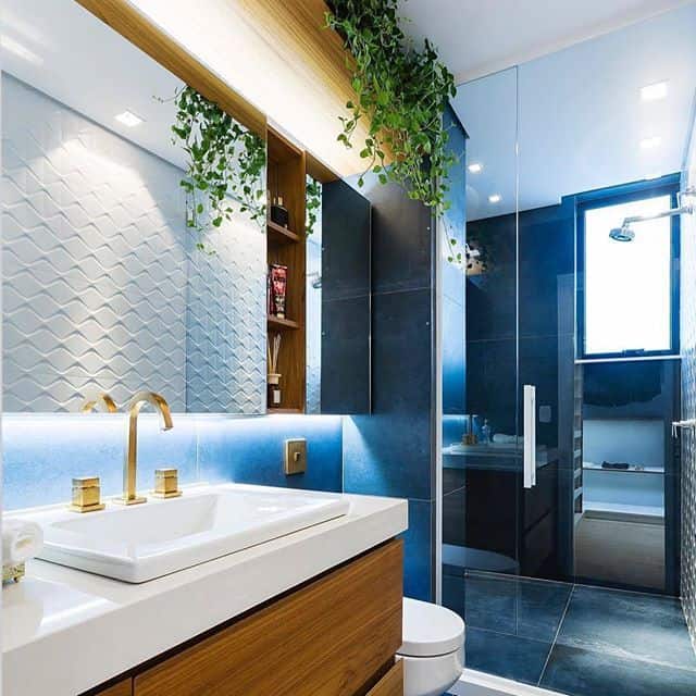 26 banheiro com porcelanato azul marinho @fernandaklaus arquiteta
