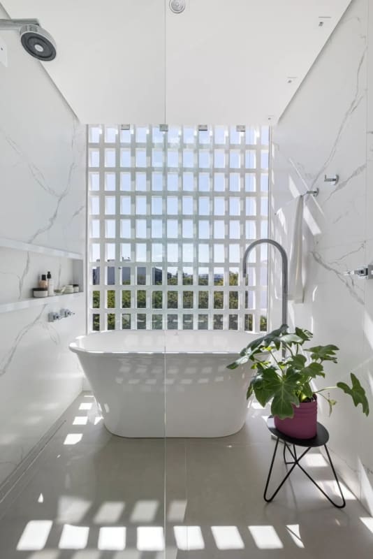29 banheiro clean com mármore calacatta Casa Vogue