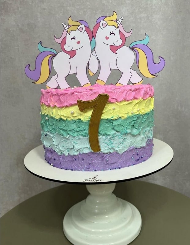 30 bolo colorido e simples unicórnio @tianacostabolos