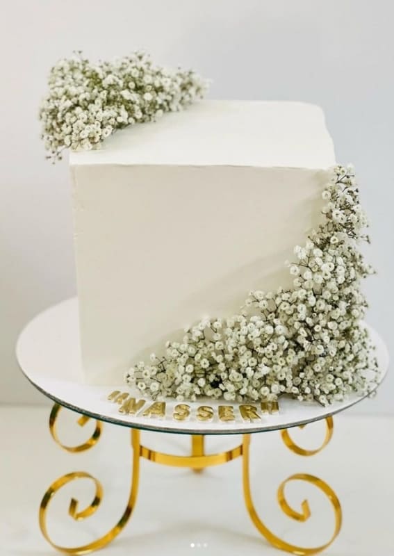 33 bolo quadrado e com flores casamento @sweet cravings bh