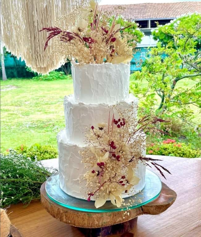 33 bolo rústico casamento com flores @winnefernandesboleria