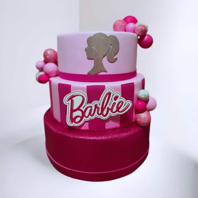 Bolo Aniversário da Barbie - Rita Bolos