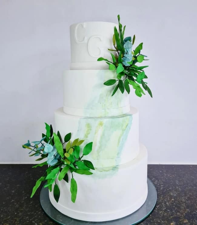 40 bolo de casamento em verde e branco @leidinhamel