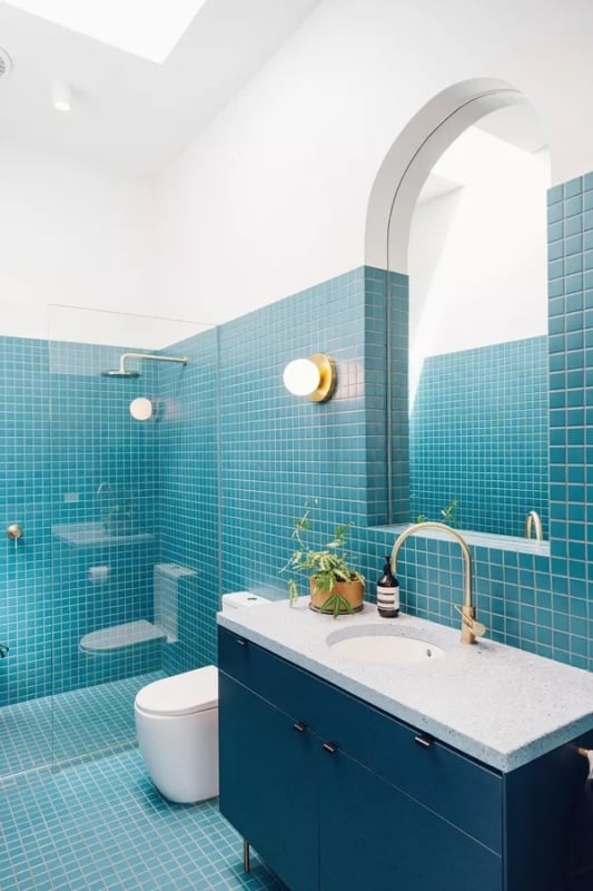42 banheiro azul art déco Casa Vogue
