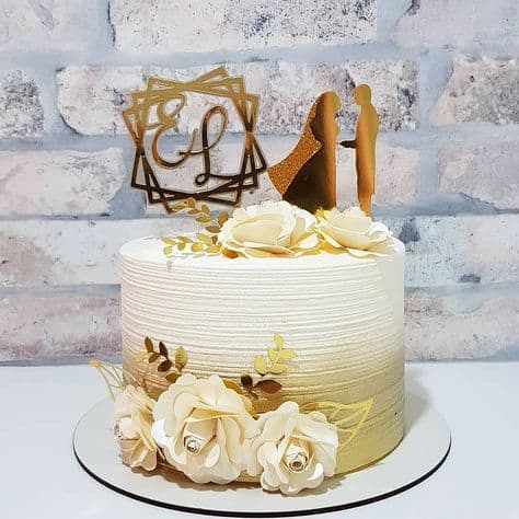 bolo de casamento com flores