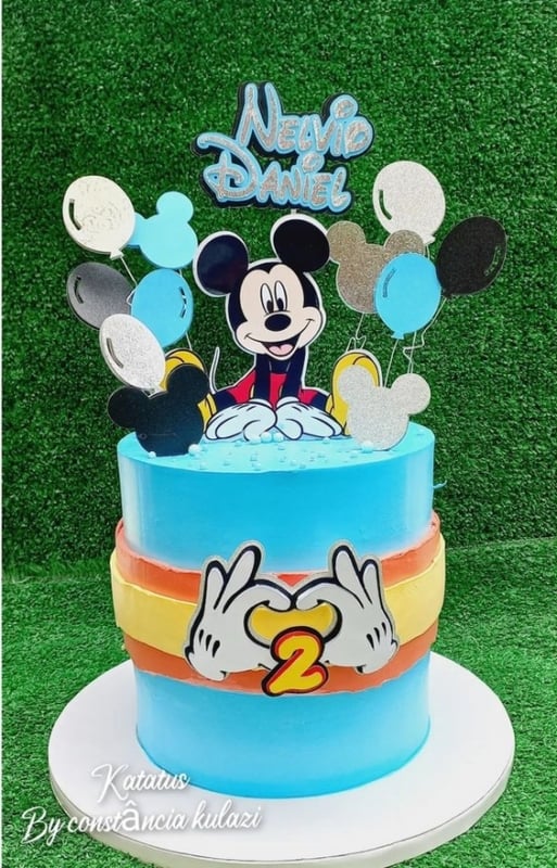 17 bolo azul do Mickey com toppers @katatusbyconstanciakulazi
