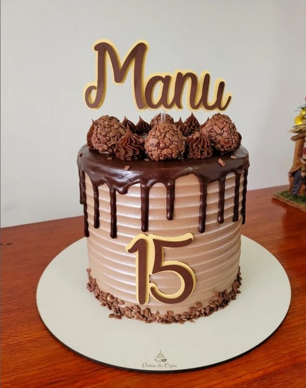 22 bolo de chocolate 15 anos @docesdaogra