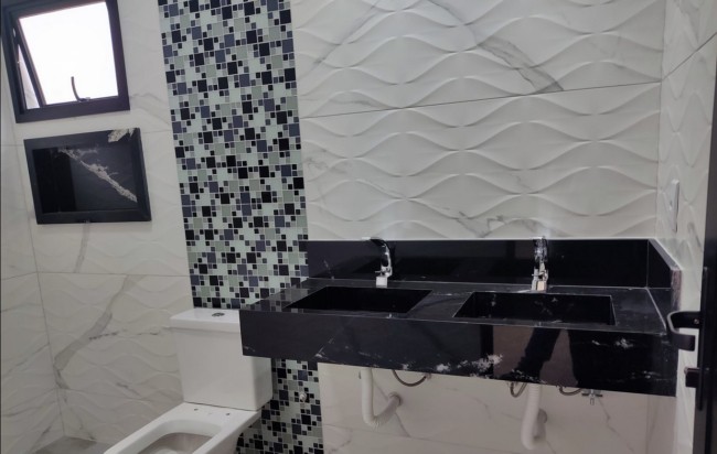 23 banheiro com bancada dupla de granito preto via láctea Marmoraria Imperiúm Realizando Sonhos
