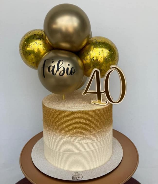 25 balloon cake dourado @babalucakes