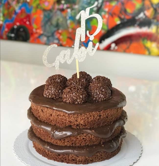 25 naked cake de chocolate 15 anos @rebeltrao cakedesigner