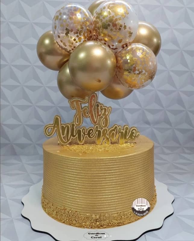 30 bolo dourado com balões @gordicescarol