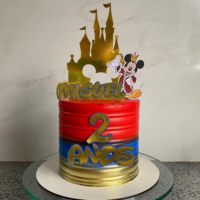 33 bolo decorado Mickey realeza @confeitariajulialuna