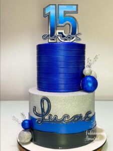 Bolo de 15 Anos – 70 Ideias para Surpreender a Todos!