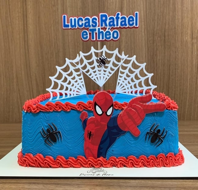 1 bolo quadrado Homem Aranha @docuras da manuu