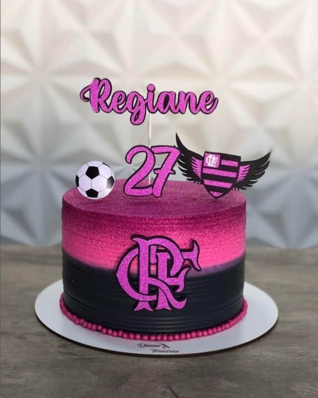 18 bolo rosa e preto Flamengo @doces e ternuras