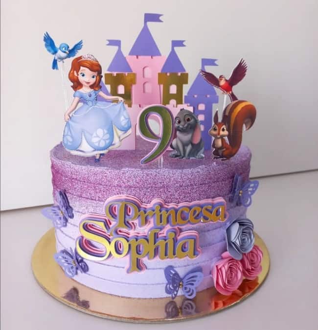 19 bolo com toppers Princesinha Sofia @sabrinabrumatti