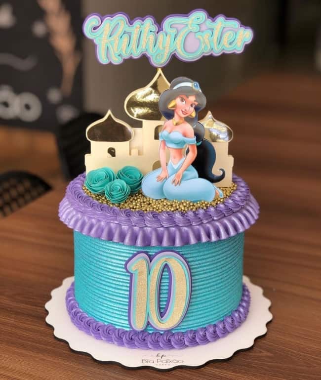 29 bolo decorado princesa Jasmine @biapaixaoconfeitaria