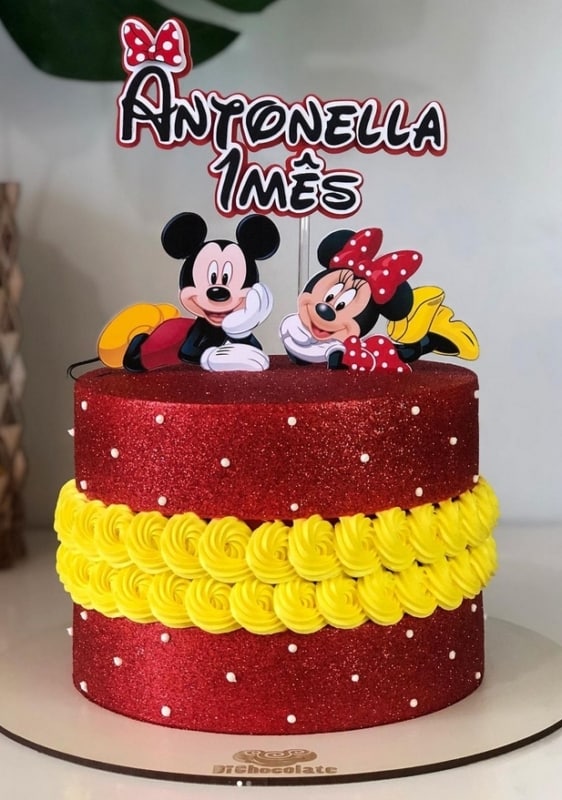 53 glow cake Minnie e Mickey @dichocolateconfeitaria