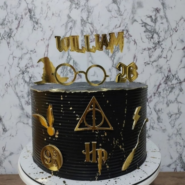 57 bolo preto e masculino Harry Potter @cakes do mommy