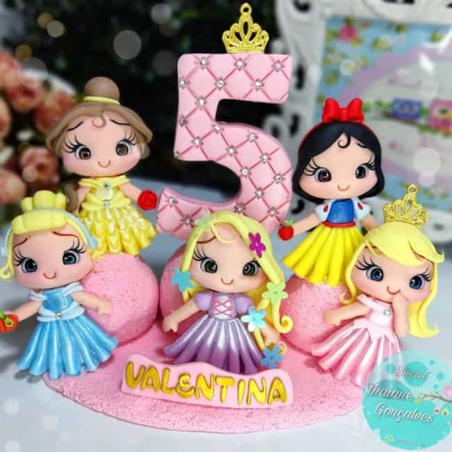 69 topo de bolo princesas em biscuit @biscuit thaianegoncalves