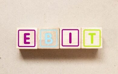 1 o que é EBIT Shutterstock
