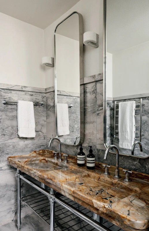 12 banheiro com paredes em mármore cinza Raffaello Casa Vogue
