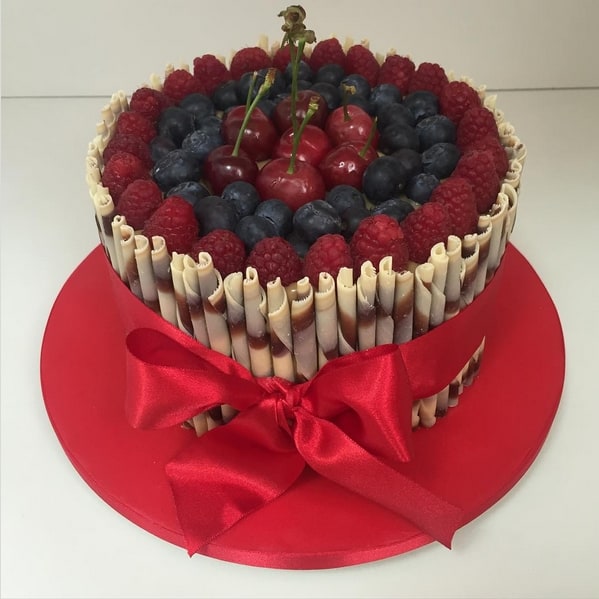17 bolo bem casado com frutas vermelhas @sweetshotatelier