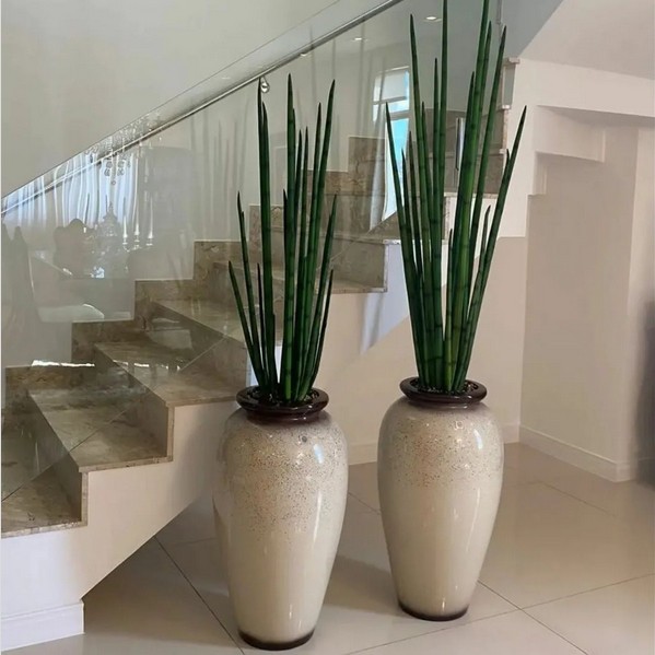 26 decoração com vasos de fibra de vidro @shinefloweratelier
