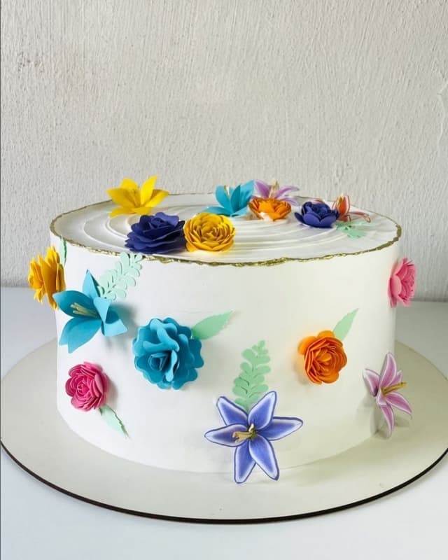 3 bolo bem casado decorado chantininho com flores @jusantosconfeitaria