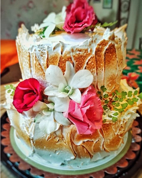 30 bolo bem casado 2 andares com flores @minha avo fazia