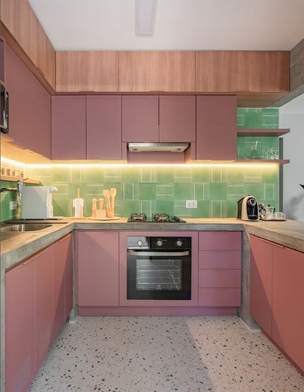 32 cozinha com piso de porcelanato granilite Confete Ceusa @camilavedolin arq