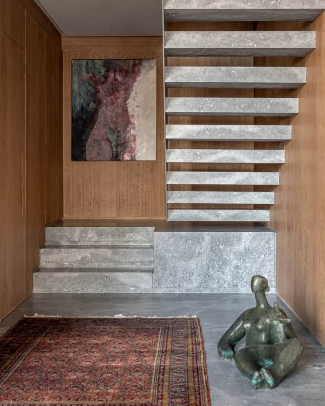 54 escada moderna em mármore cinza Donatello Casa Vogue