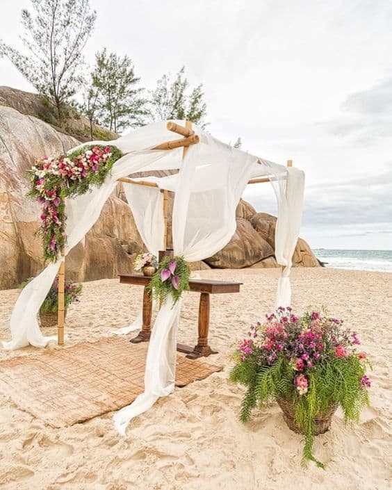 casamento na praia simples