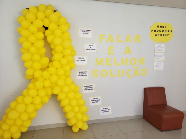 18 decoração com balões setembro amarelo INTS