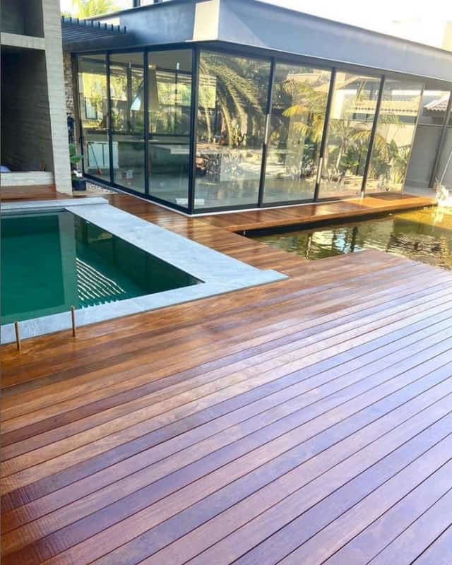 5 deck de piscina em madeira cumaru @paubrasil madeiras