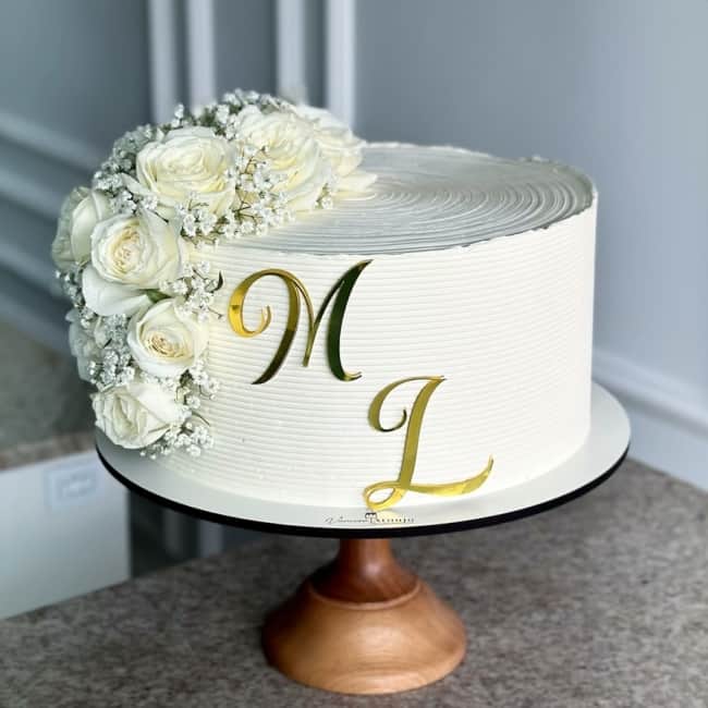 50 bolo simples com flores mini wedding @vanessa araujo confeitaria