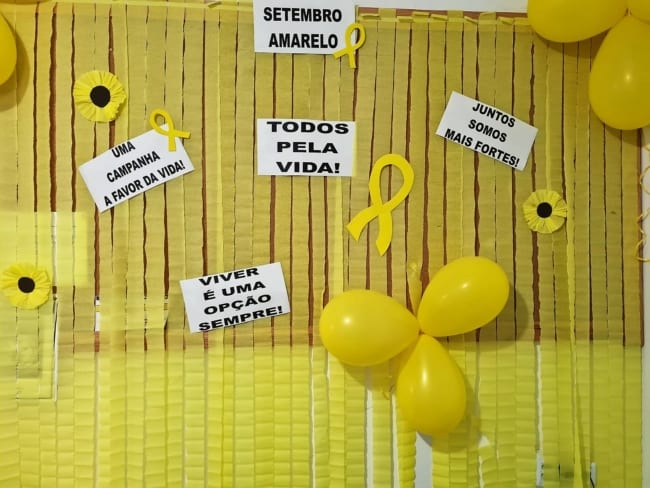 9 decoração simples com papel crepom setembro amarelo Prefeitura Municipal de Urupês