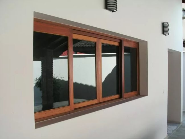 17 janela em madeira ipê Portas de Madeira em BH