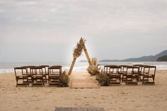 2 decoração simples e rústica de casamento na praia @5rs decoracoes