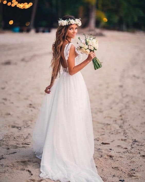 36 vestido de noiva romântico para casamento na praia Pinterest