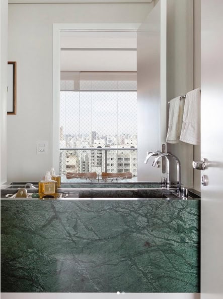 10 bancada de lavabo em mármore verde @gabrielatoledoarquitetura