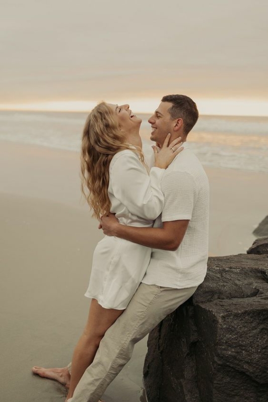 21 inspiração fotos de casal na praia Pinterest