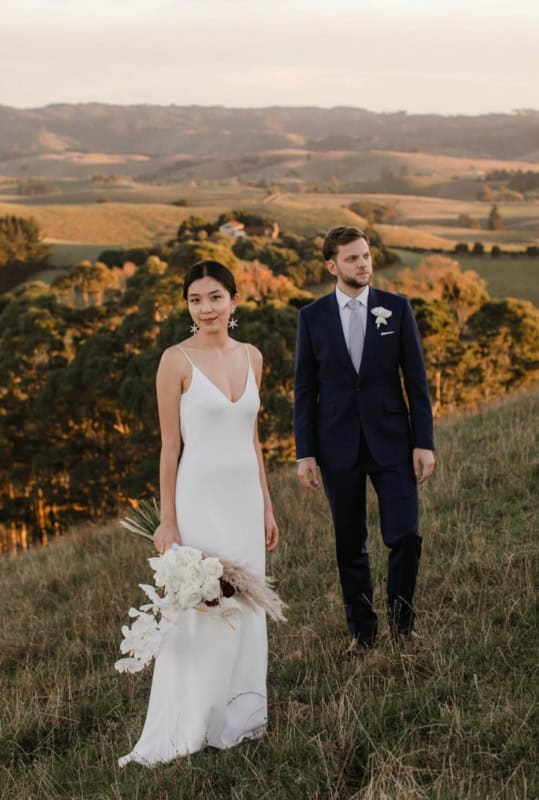 26 traje noivo e noiva casamento minimalista Pinterest