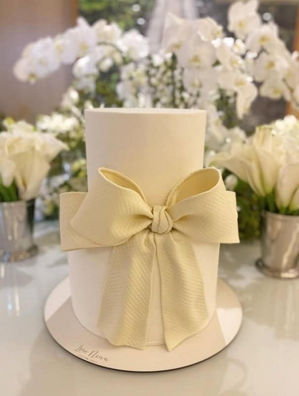 38 bolo de casamento minimalista @loreneivacustomcakes