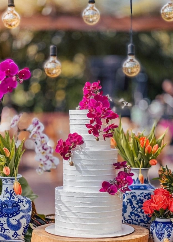 27 bolo de casamento com orquídeas @zeformigabolos
