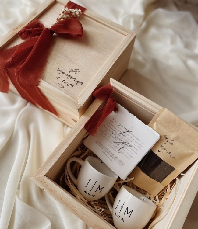 1 caixa com café para padrinhos de casamento @purposedecora