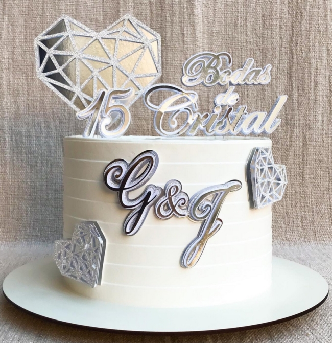 1 bolo de chantilly bodas de cristal @mamysbolosedoces